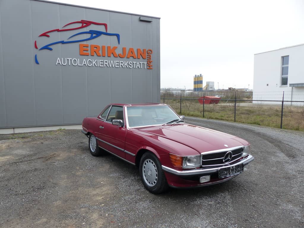 Mercedes Benz SL 560